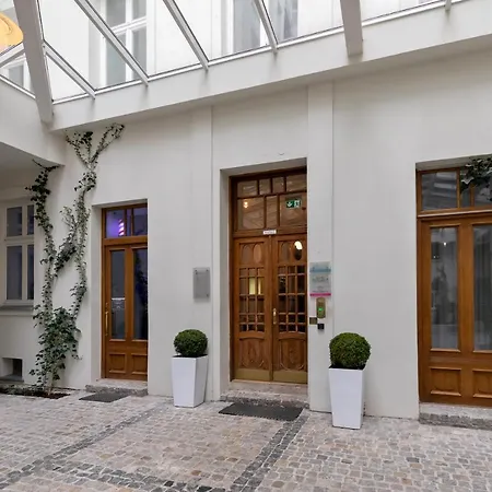 Appartement Premium Designed - Noakowskiego 16 By Renters Warschau